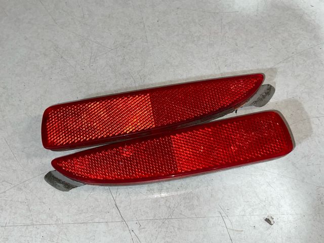 Nissan Lafesta B30 2004-2011 RR Bumper Reflector