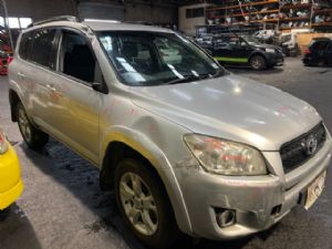 Toyota RAV4 ACA36