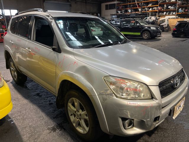 Toyota RAV4 ACA36